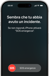 Un iPhone 17 Pro di fronte, il display mostra la connessione satellitare